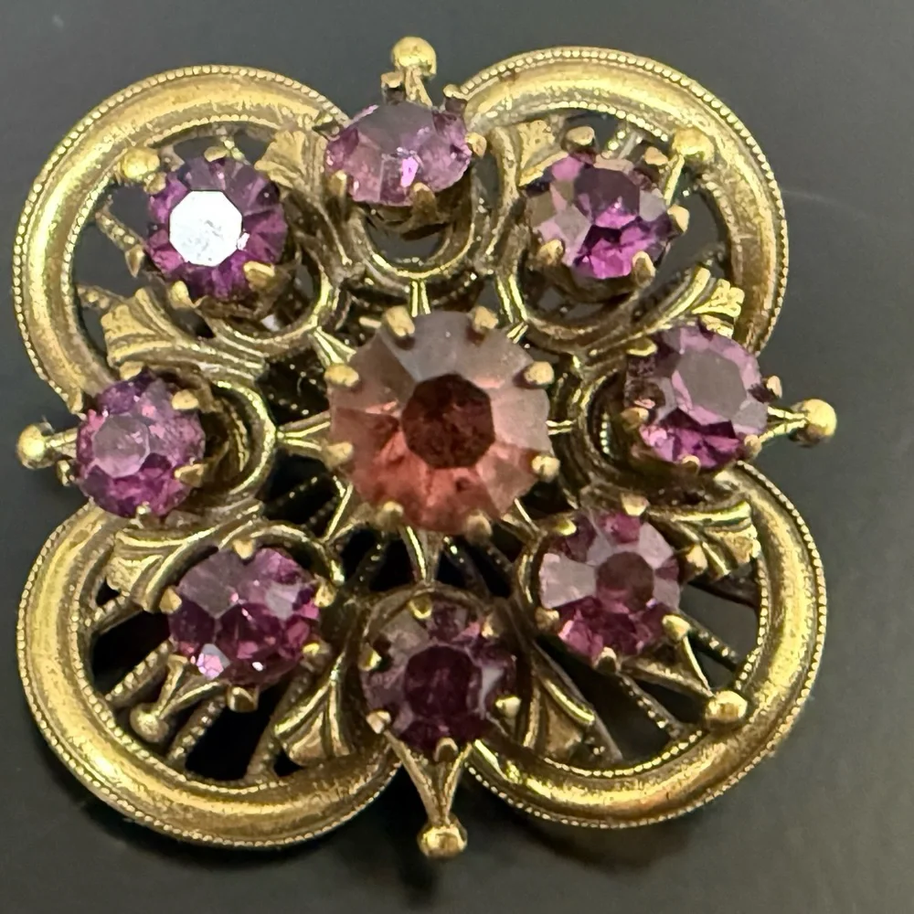Vintage Coro Purple‎ Burgundy, Rhinestone Brooch Pin Jewelry  Signed Estate